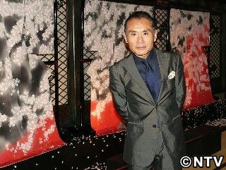 片岡鶴太郎、桜をテーマに個展「精いっぱいできた」