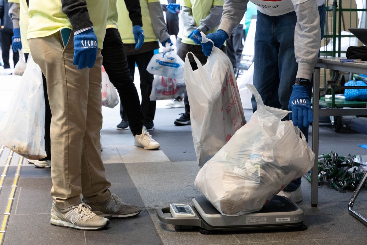 ゴミ拾いもスポーツに？ハロウィーン翌朝の渋谷で「スポGOMI」開催　35キロ超えのゴミ集める