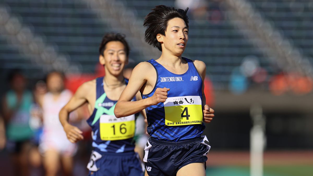 金栗記念選抜1500ｍで日本歴代2位の記録をマークした三浦龍司選手(写真：アフロスポーツ)