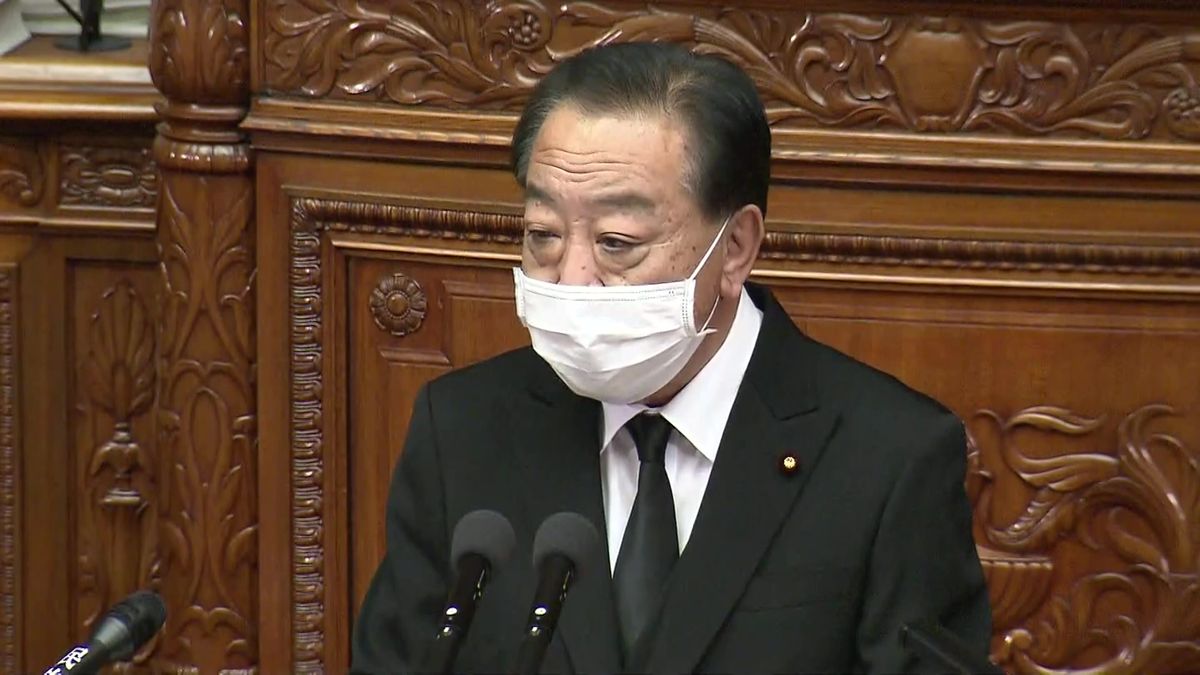 追悼演説を行う野田佳彦元首相