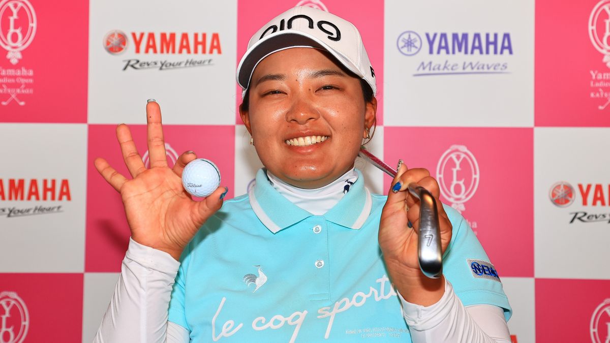 【女子ゴルフ】鶴岡果恋が初優勝に王手＆鈴木愛がホールインワンで300万円獲得