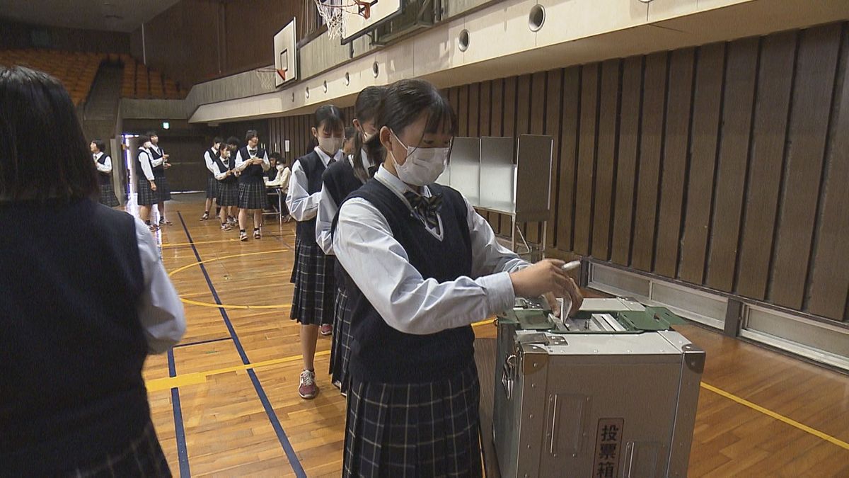 若者の投票率アップへ 高校生が市長選の模擬投票 松山市の10代投票率は19.16％【愛媛】