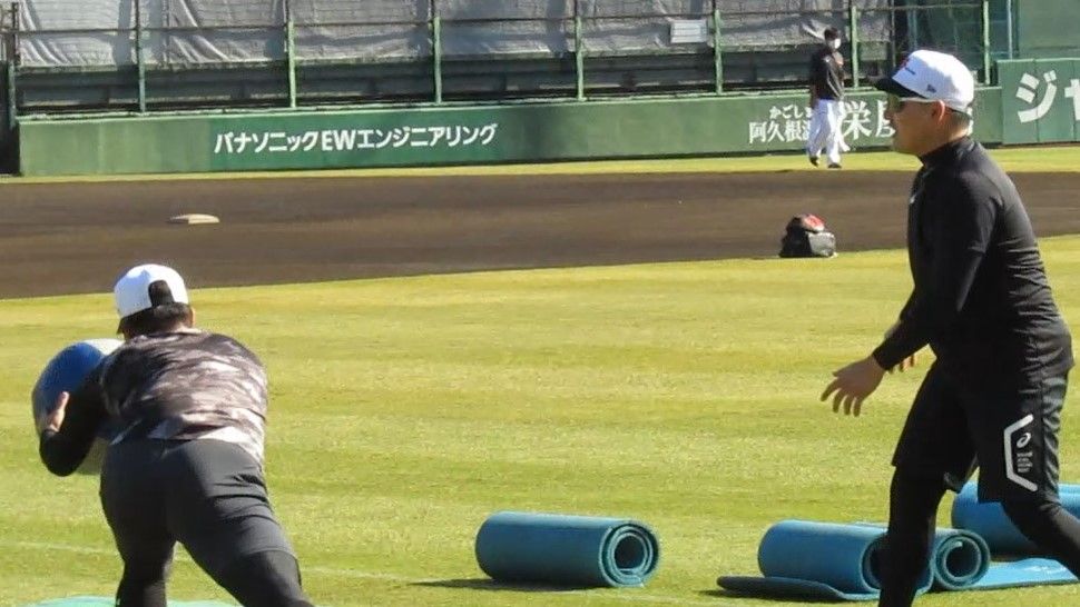 丸佳浩選手と大城卓三選手のペアは見物です