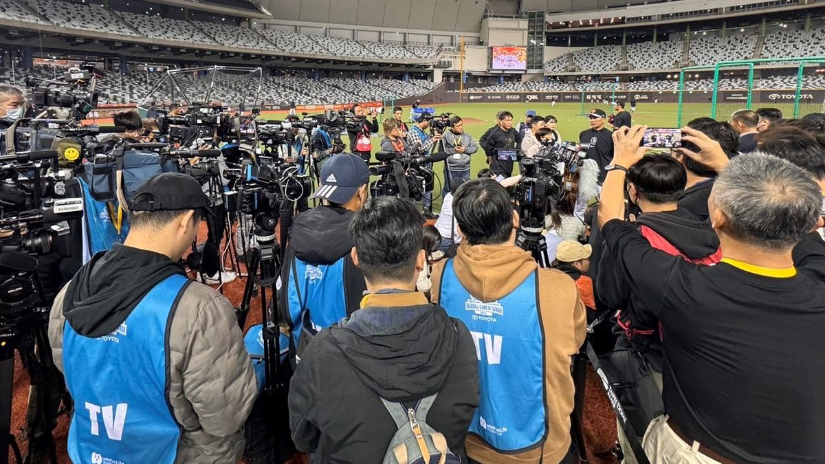 【巨人】台湾での練習に大勢の地元メディア　阿部監督「注目してもらってありがたい」