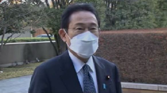 岸田首相公邸から初出勤　幽霊「見てない」