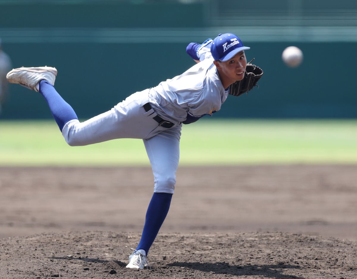 大阪桐蔭を完封した小松大谷の西川大智投手（写真:時事）