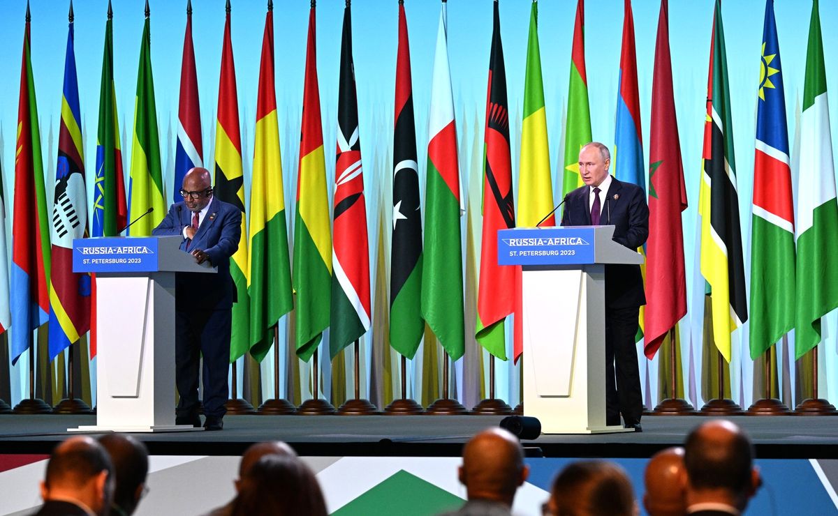 アフリカ連合・アザリ議長　プーチン大統領に改めて停戦求める