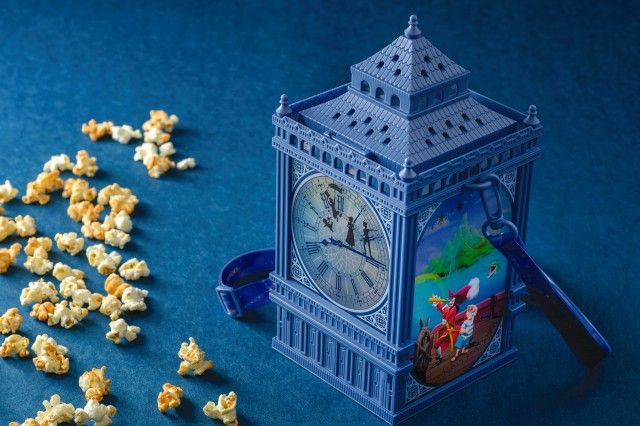 映画『ピーター・パン』夜の時計台をモチーフ　ポップコーン、バケット付き　3200円　(c)Disney