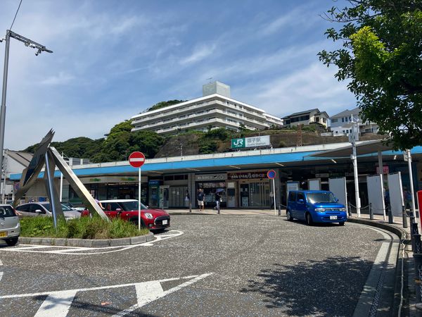 横須賀線逗子駅（神奈川県）　2021年12月「みどりの窓口」廃止