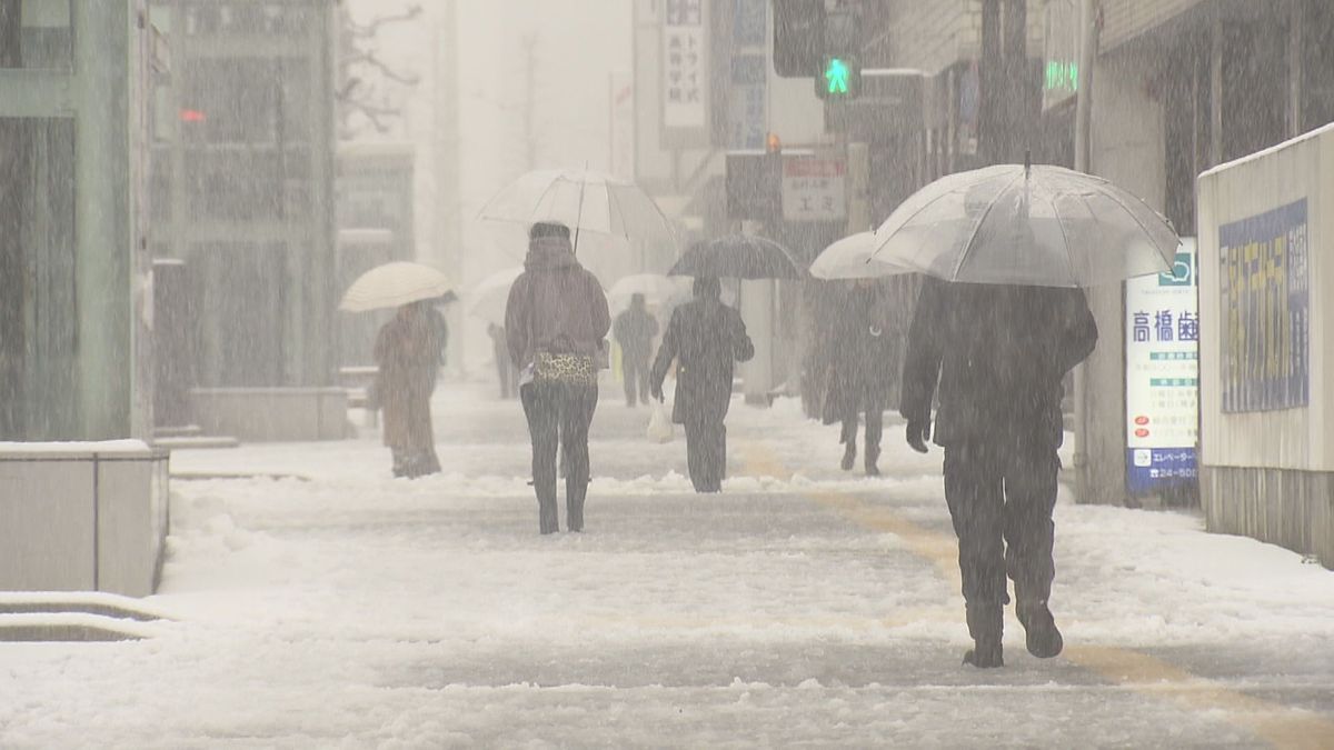 5日(水)は警報級の大雪の恐れ　県内は強い冬型の気圧配置に　24時間予想降雪量、嶺北の平地で40センチ、奥越で70センチ、嶺南の平地で20センチ