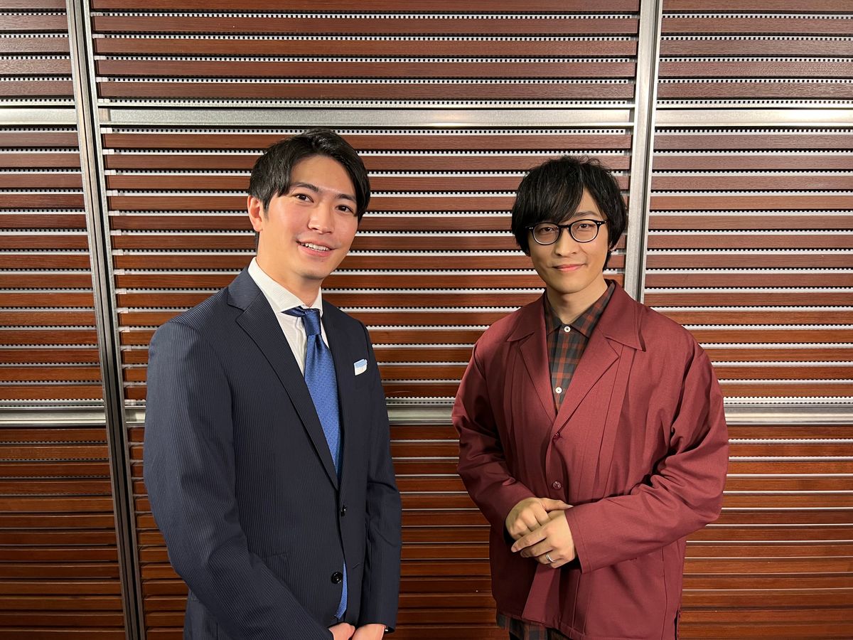 (左から)伊藤遼アナウンサー、寺島拓篤さん