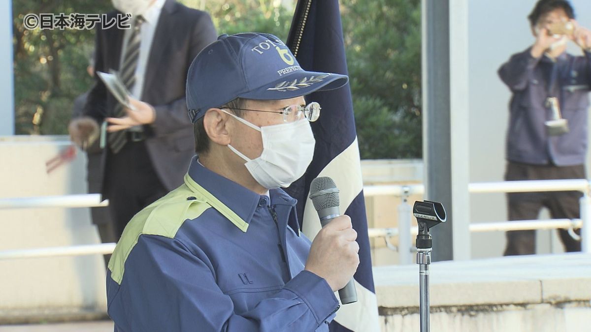 能登半島地震　鳥取県から支援物資と職員2人を派遣　職員は支援ニーズに関する情報収集などを担当予定　今後交代しながら支援を継続する予定