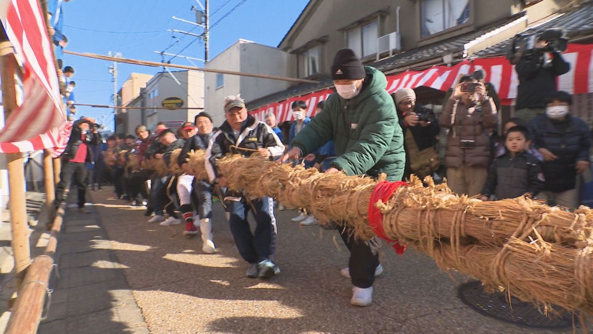 今年は夷子側が勝って”豊漁”　敦賀の伝統行事「夷子大黒綱引き」　高齢化で伝統の継承が課題に　敦賀市･西町通り