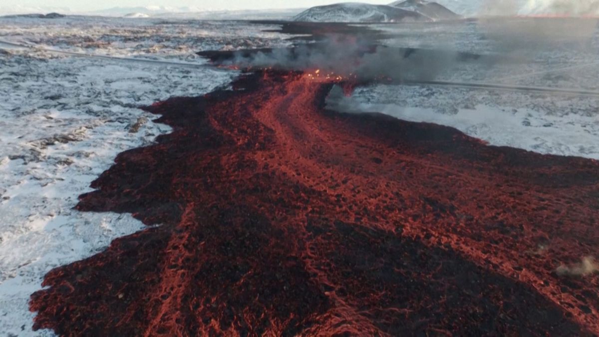 アイスランド「1000年ぶり噴火の活動期か」　富士山でも起こりうる“割れ目噴火”