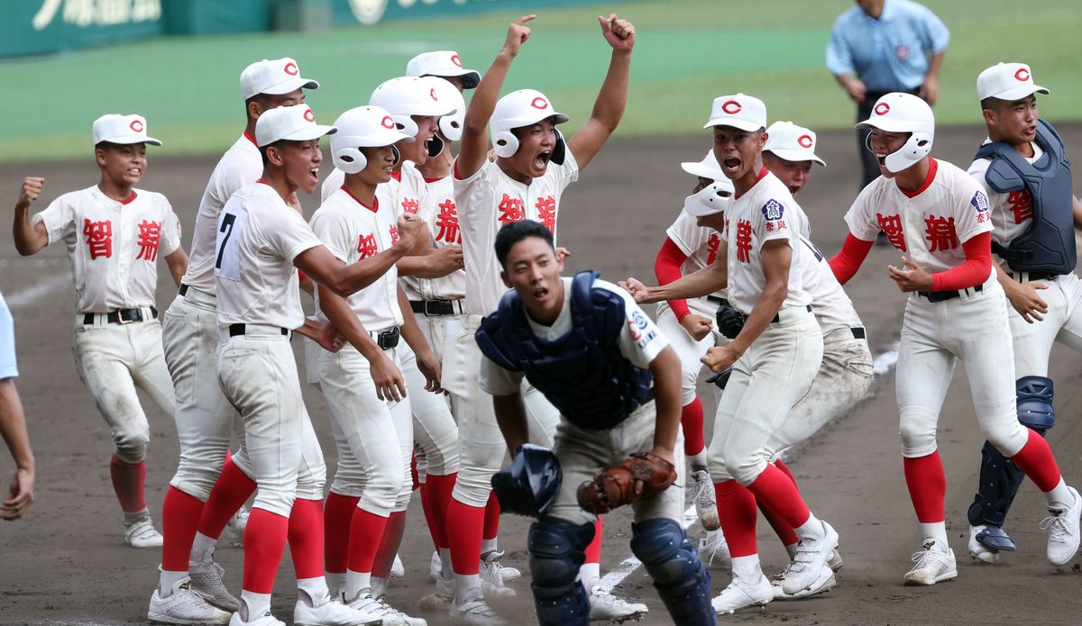 【夏の甲子園】「記憶に残るゲーム」智弁学園vs英明は1回戦から10回タイブレーク 涙の激闘