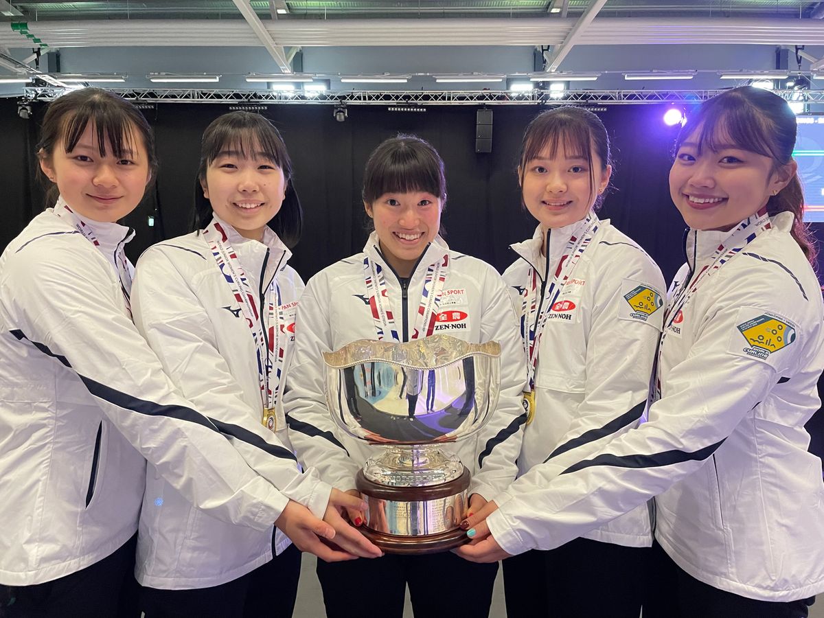 カーリング日本が“史上初の快挙”　ジュニア女子日本代表が世界選手権で初優勝