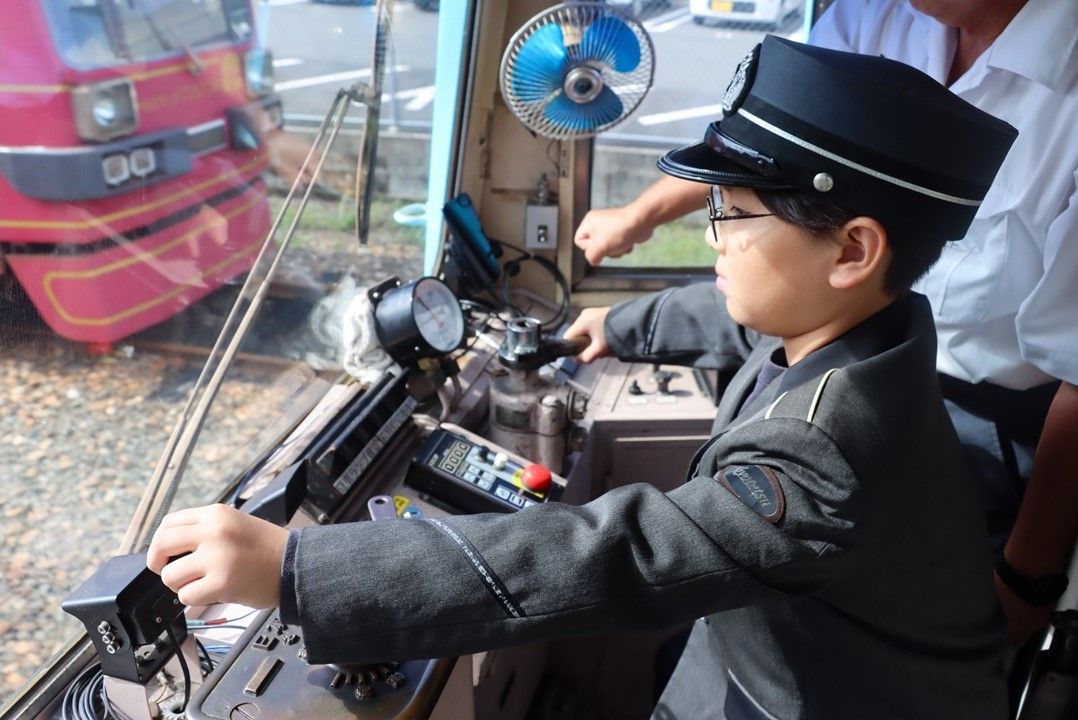 「路面電車運転体験」を実施