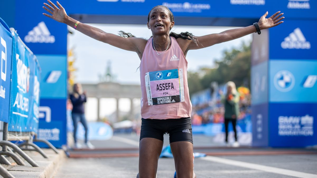 ベルリンマラソンで女子の世界記録が2分以上の大幅更新　エチオピアのティギスト・アセファが衝撃の走り
