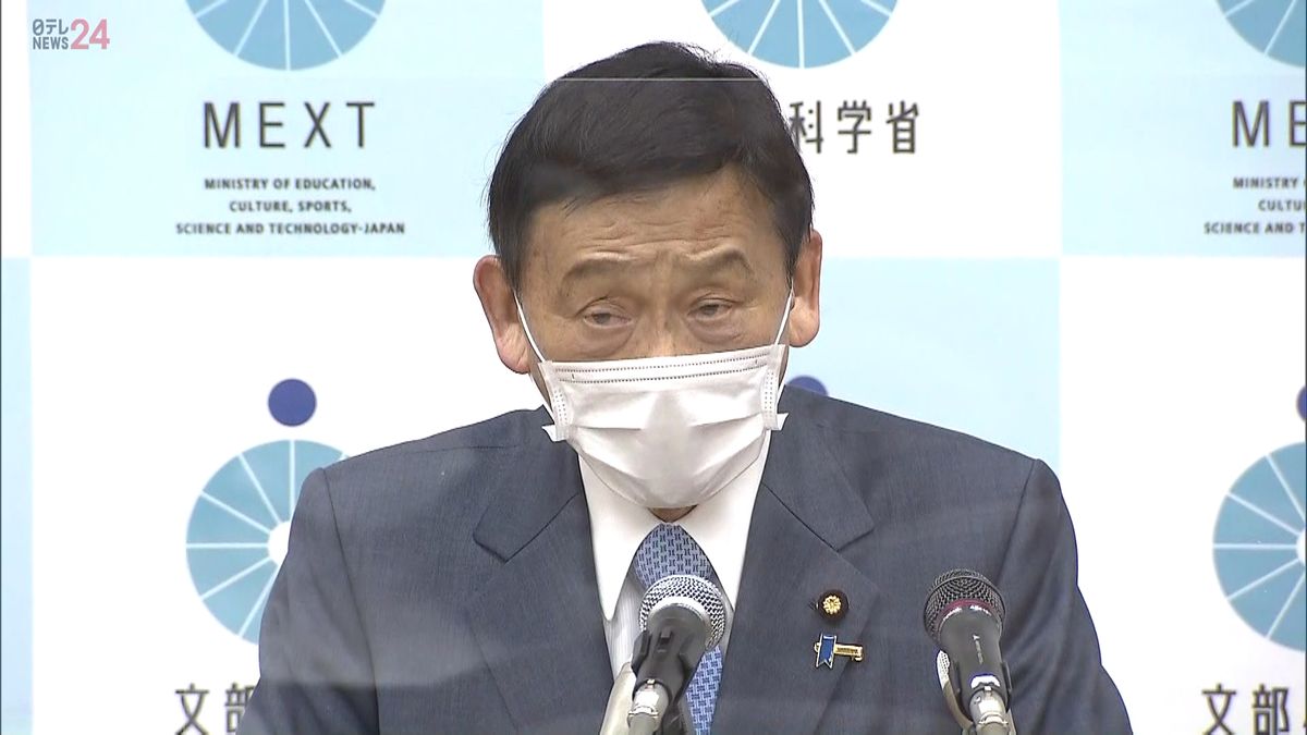 末松文科相「全国一斉の臨時休校求めない」