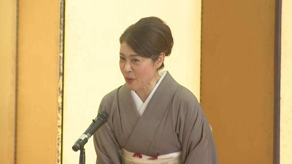 臼杵市出身の講談師・一龍齋貞弥さん母校で講演「何か1コマでも思い出してくれたら冥利に尽きる」