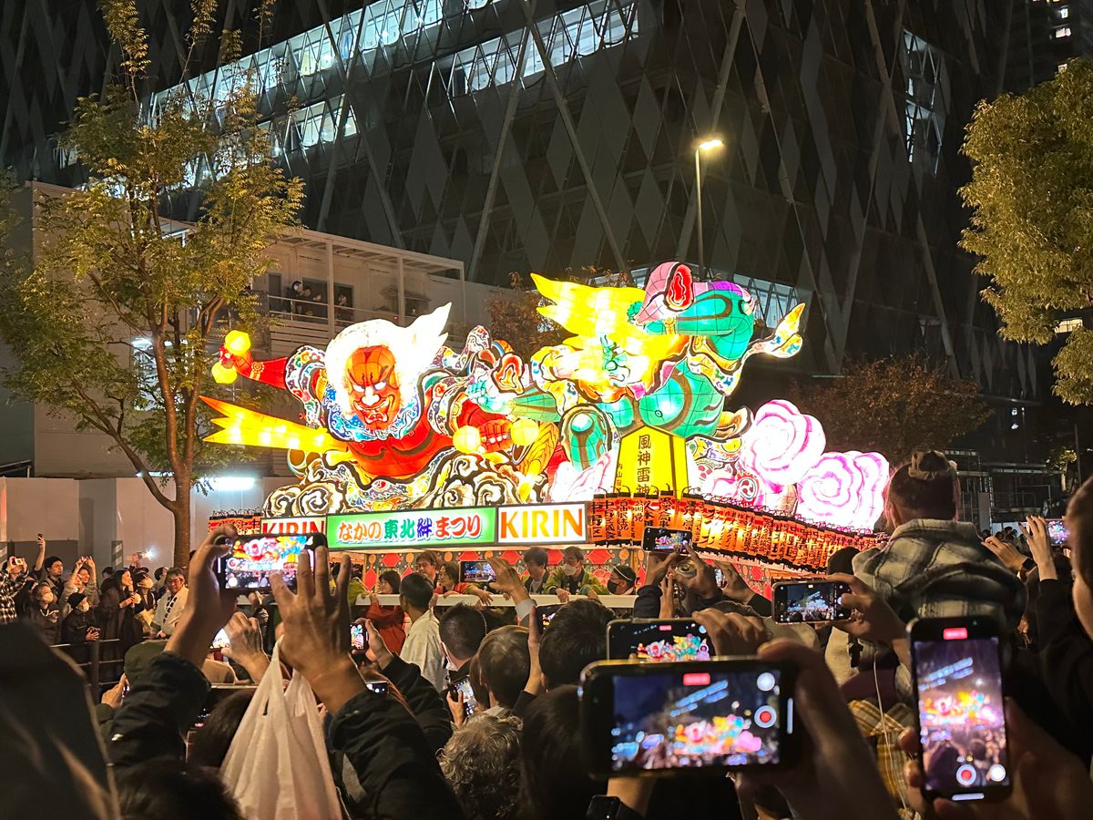 なかの東北絆まつり　東北6県の祭り集まる　青森ねぶたも出陣　東京・中野　