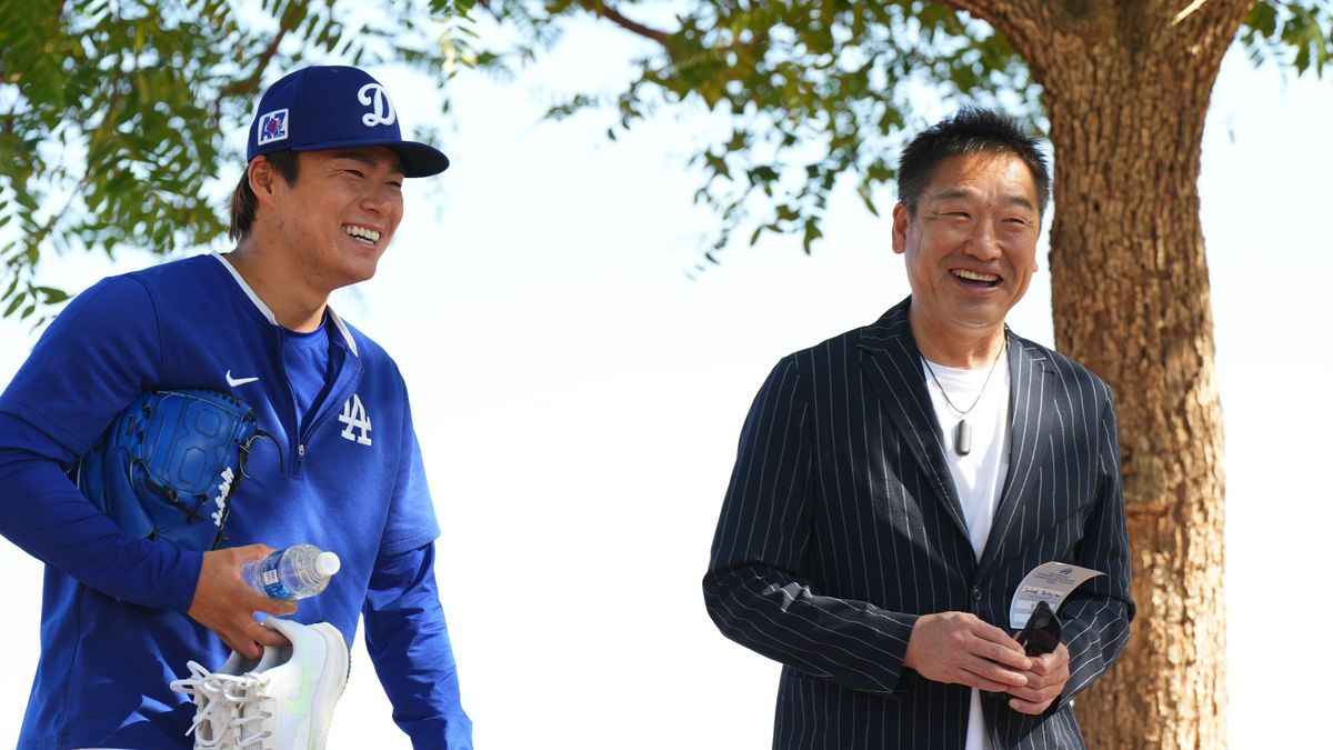 山本由伸がオリックス前監督の中嶋聡氏とアメリカで再会　佐々木朗希も交え談笑