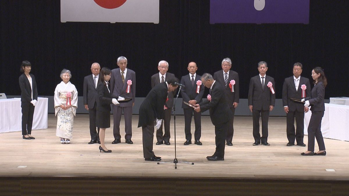 1954年に1町5村が合併し発足　山形県長井市が市制施行70周年で記念式典　