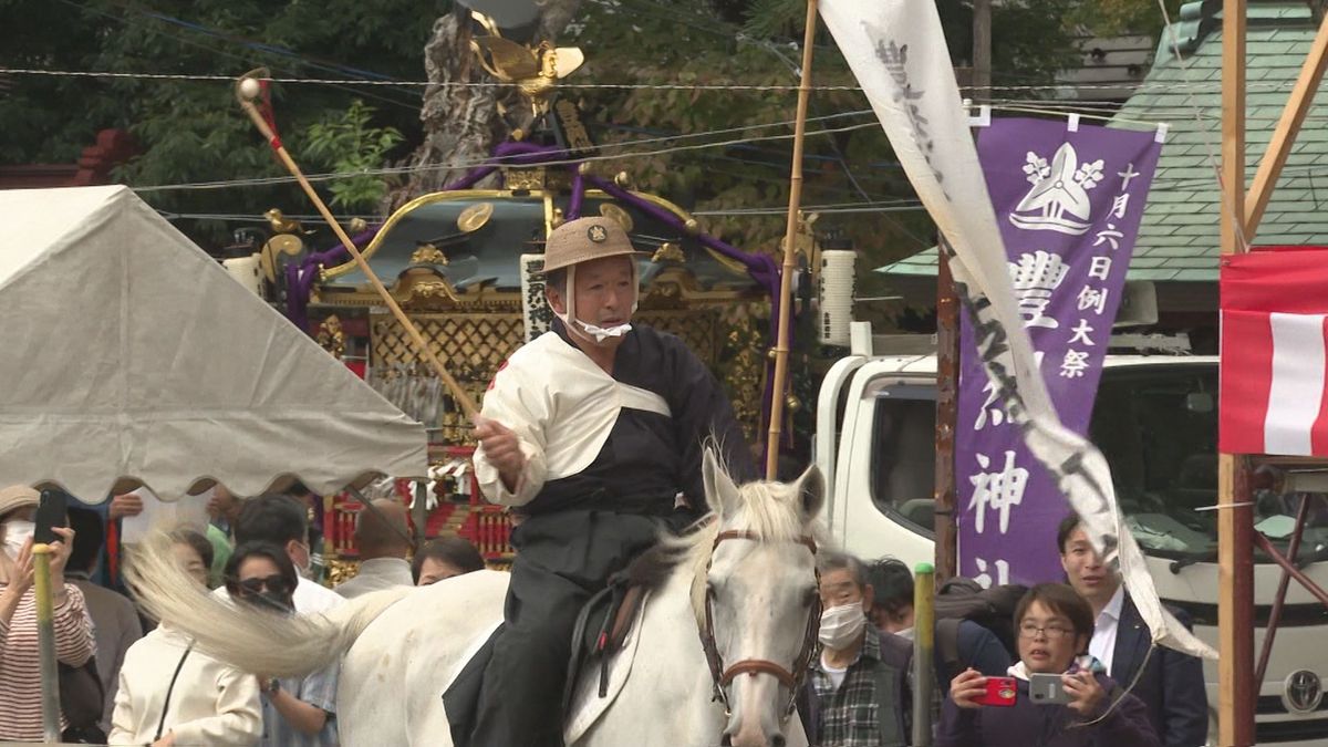 200年以上受け継がれている豊烈神社の馬術競技「古式打毬」　例大祭で奉納