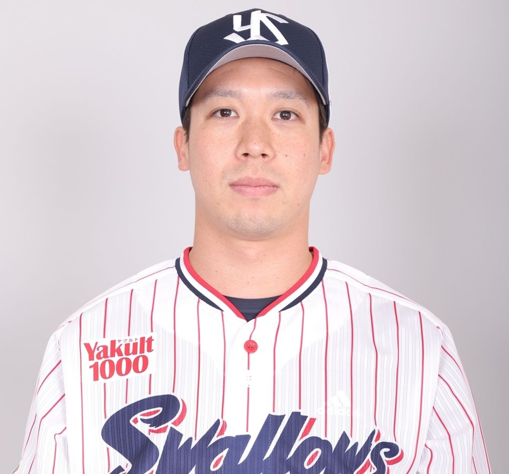 スタメン外れたヤクルト・山田哲人が代打で登場 8回満塁の好機で凡退