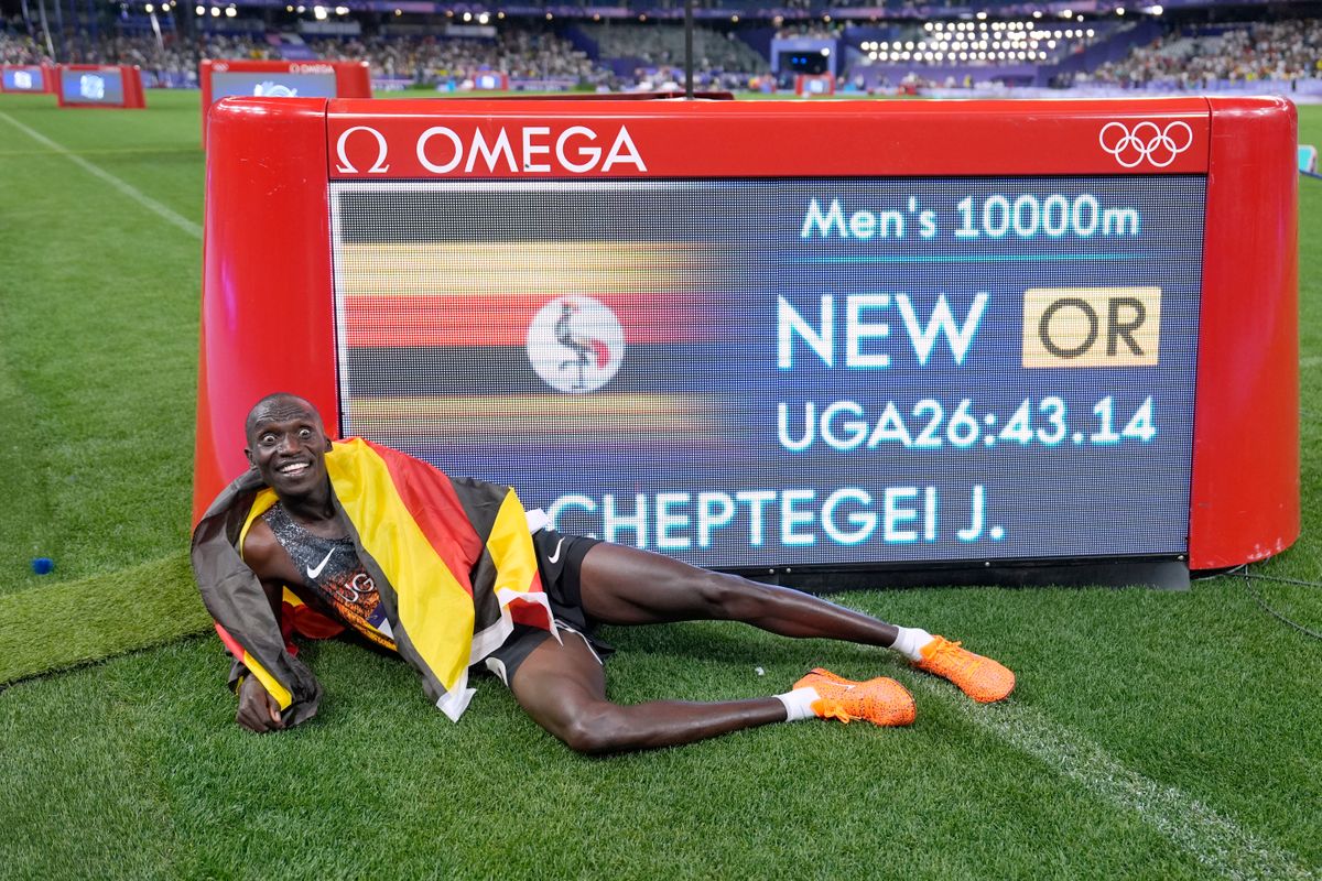 パリ五輪では10000ｍで金メダルのジョシュア・チェプテゲイ選手(写真：AP/アフロ)