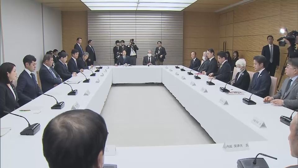 石破首相と面会する家族ら　2月20日