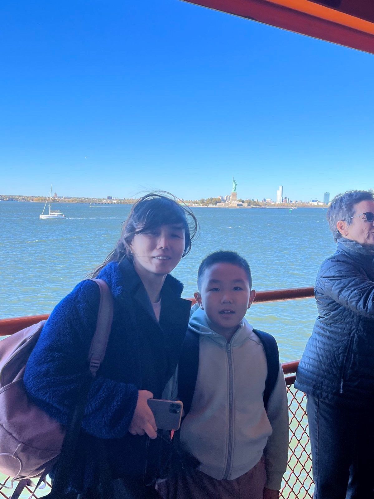 中国の人権派弁護士の家族　アメリカに出国