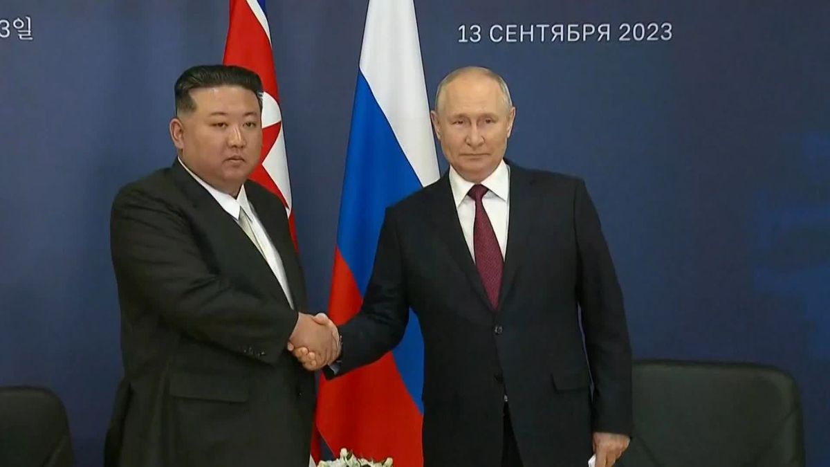4年ぶり首脳会談…変わらず「固い握手」　プーチン大統領×金総書記　安全保障への脅威…国際社会が緊張