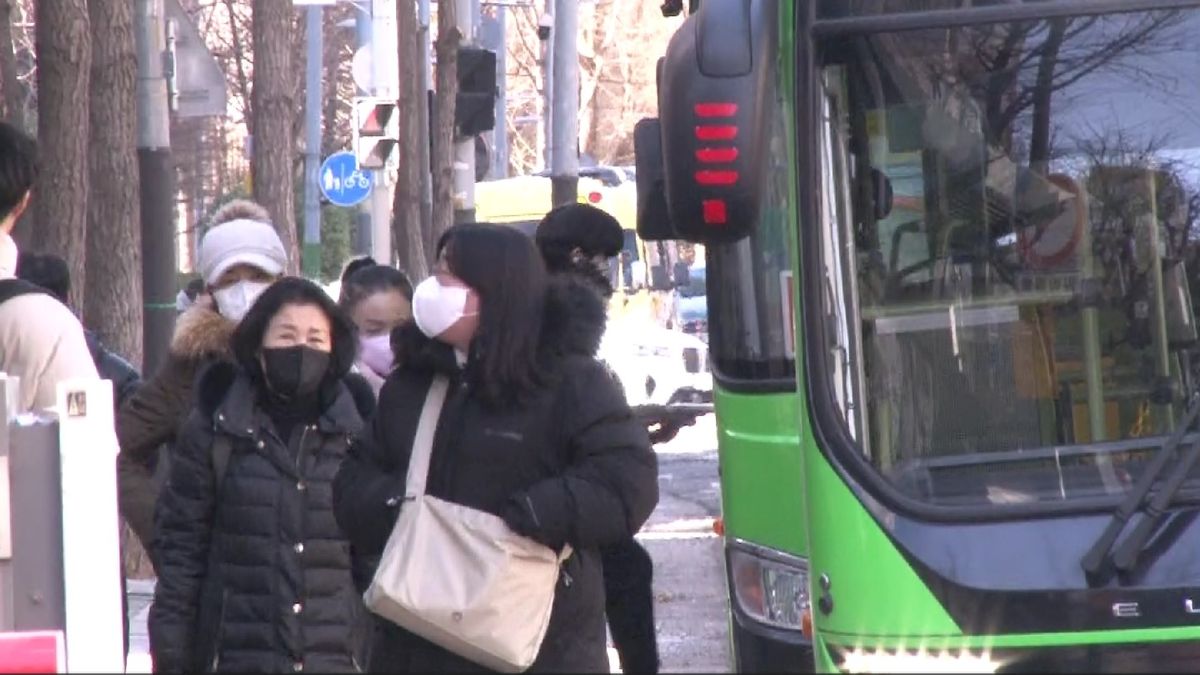 韓国政府　バスや地下鉄などマスク着用義務を解除へ　医療機関以外では撤廃