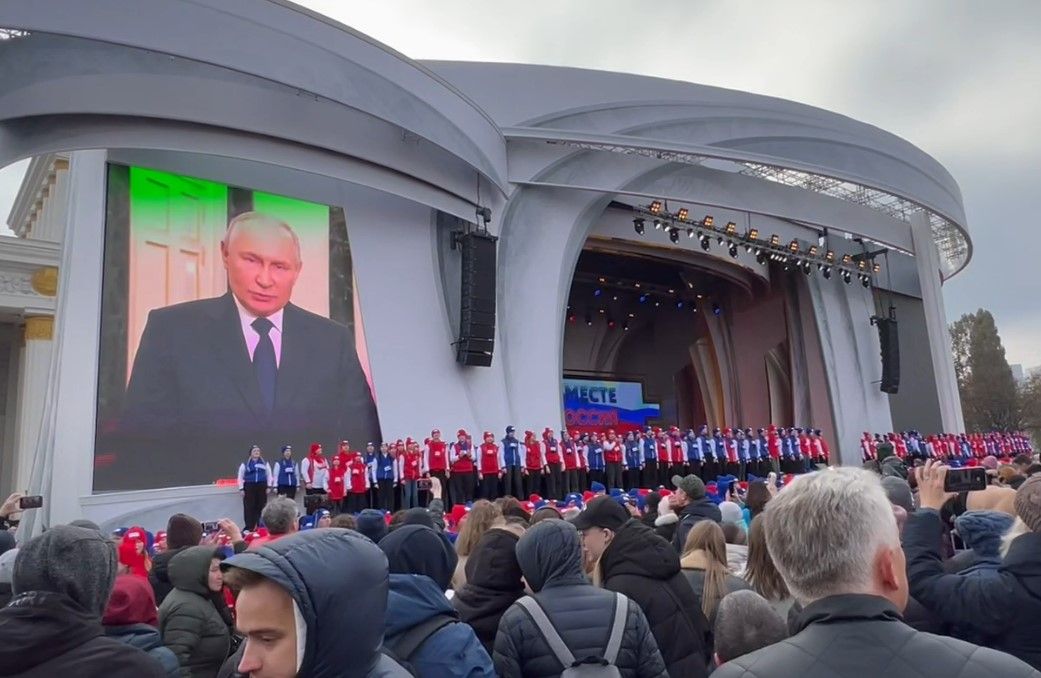 「ロシア展」がモスクワで開幕　プーチン大統領肝いり