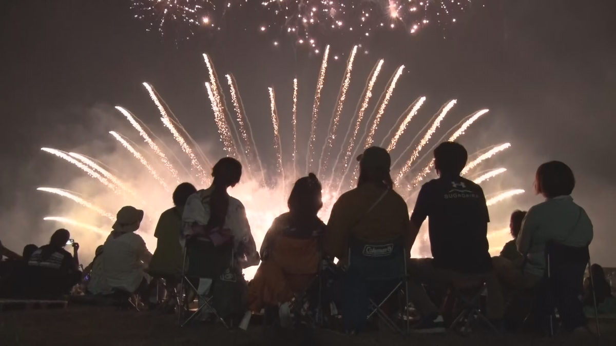 夏の風物詩「信州上田大花火大会」約8000発夜空彩る