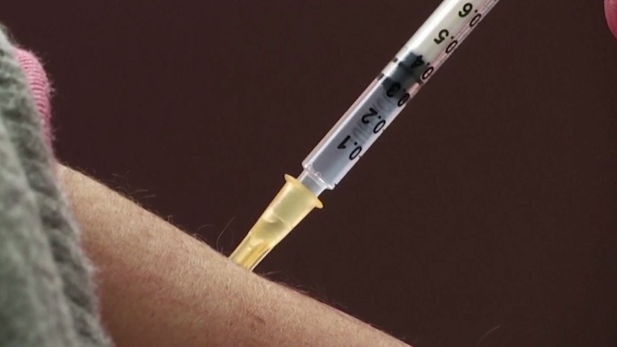 オミクロン株BA.5対応のファイザーワクチン　厚労省が製造販売の承認を了承