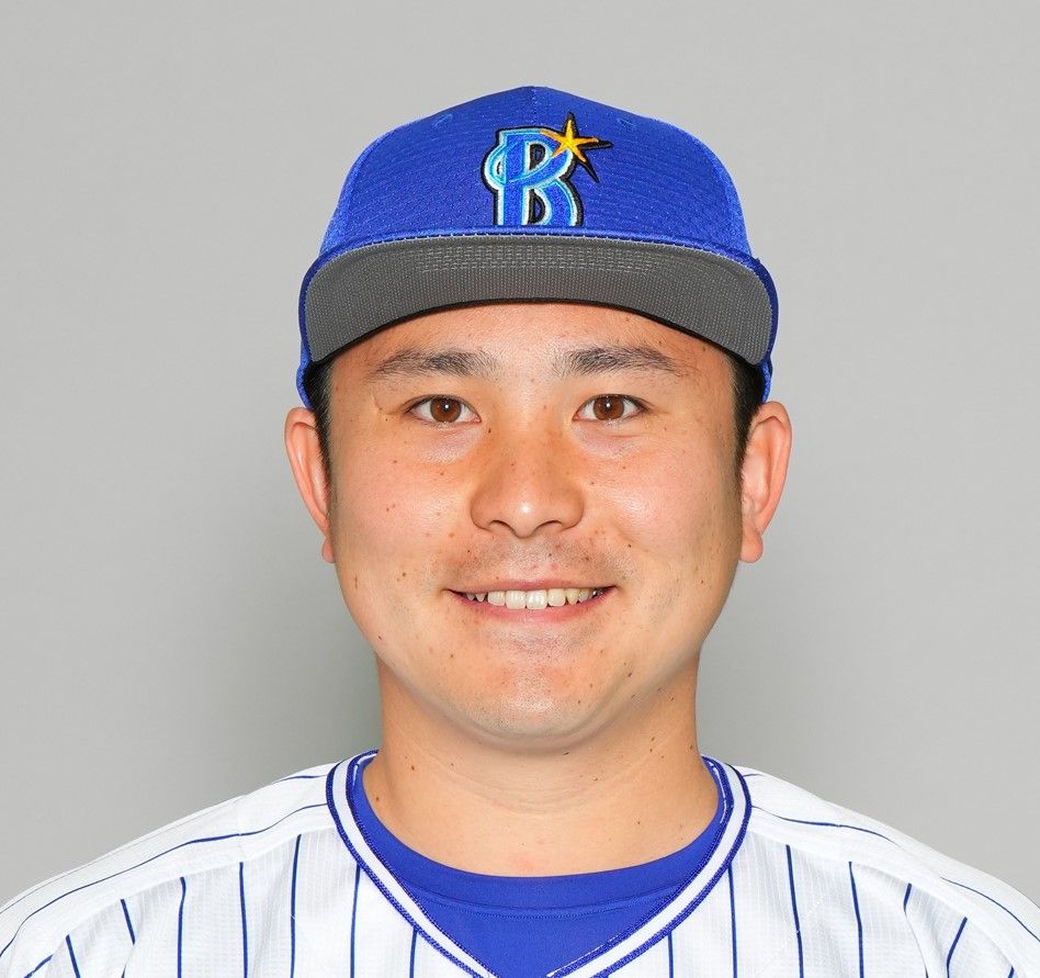 DeNA佐野恵太　走塁ミス　1アウトでセンターへの浅いフライで3塁へ走る　結果落ちずにダブルプレー
