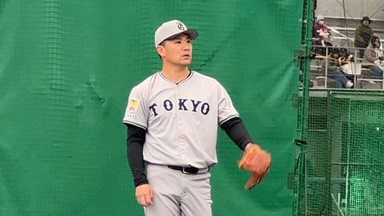 カーブにスプリット　巨人・田中将大がブルペンで初めて変化球　練習ではコーチから“いじられ”笑顔も