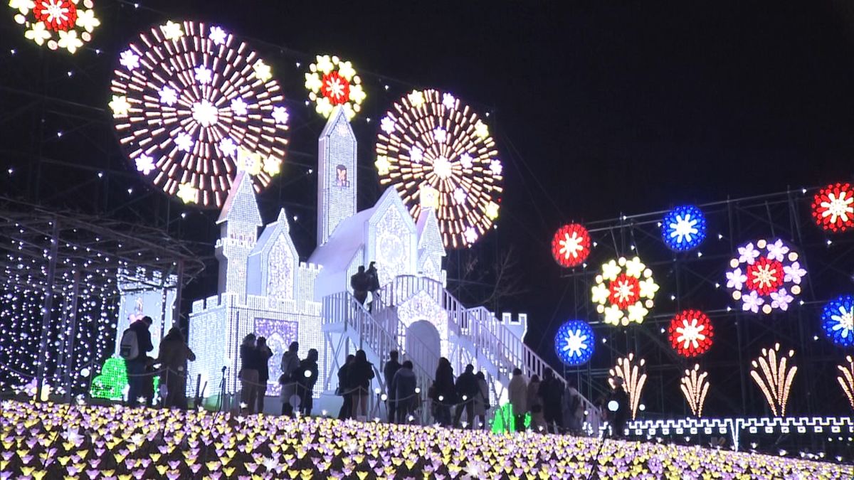 【天気】５００万球のＬＥＤ「光の花の庭」