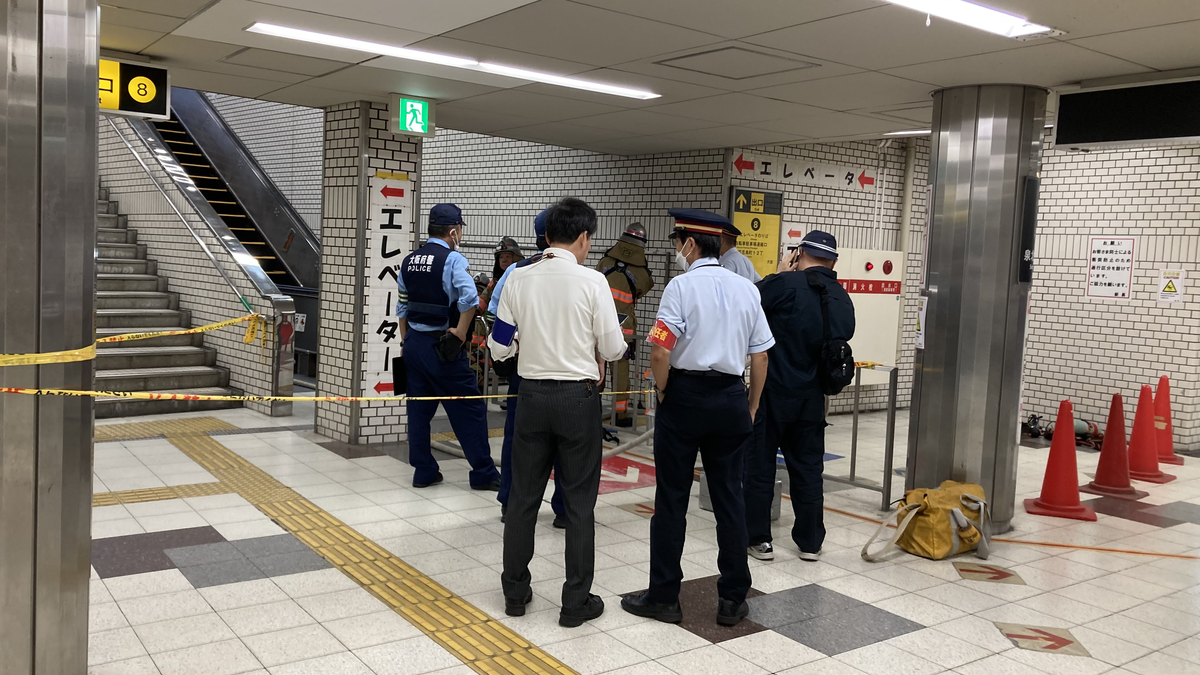 【速報】大阪メトロ御堂筋線・なかもず駅のエスカレーターから煙　1人搬送