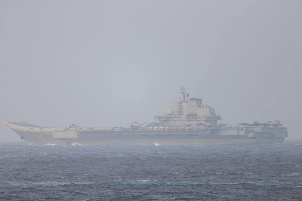 中国艦船６隻、沖縄本島と宮古島の間を通過