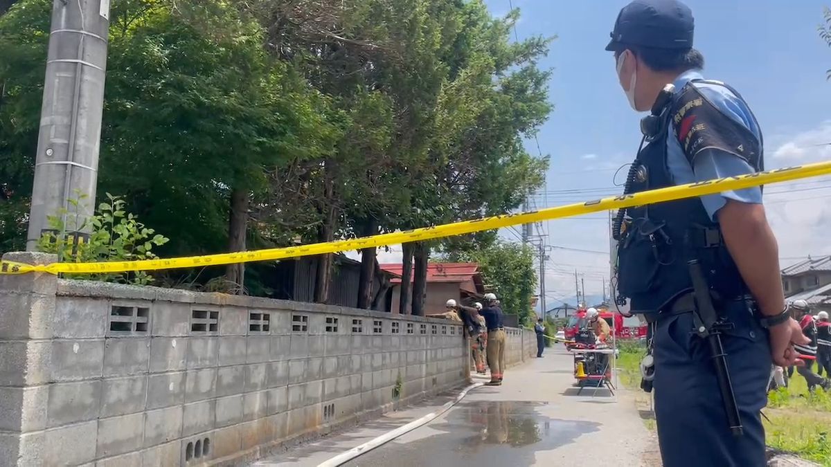 住宅一部焼く火事 焼け跡から遺体見つかる 住人の女性と連絡取れず 山梨・中央市