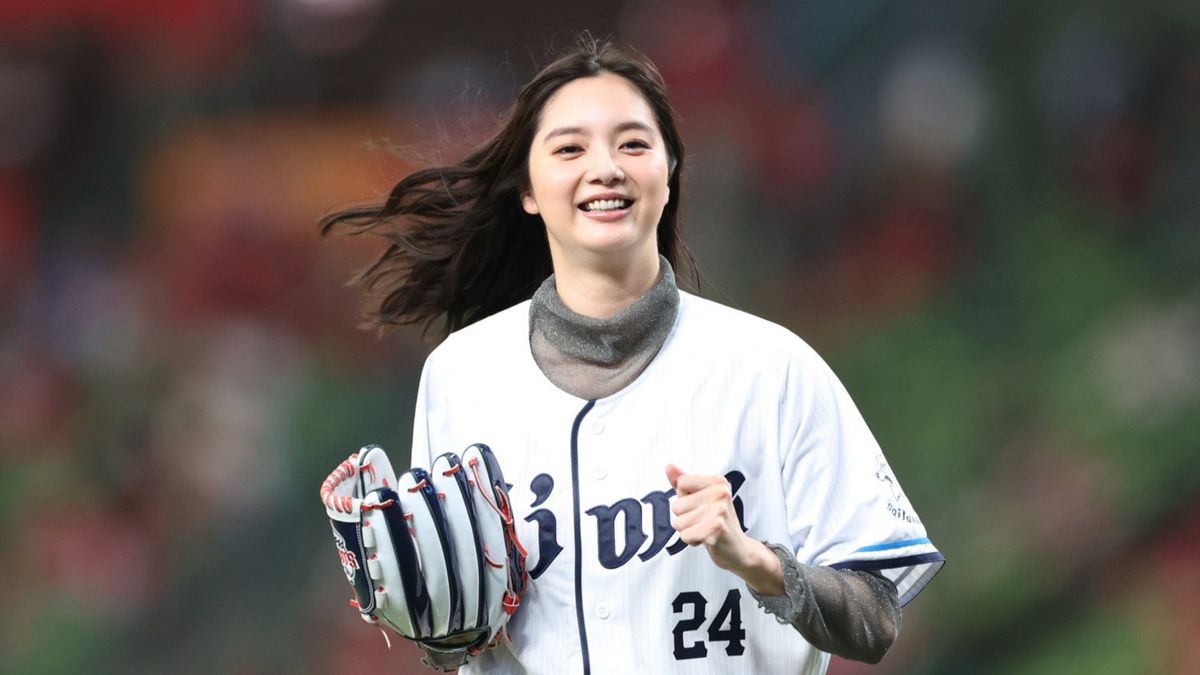 「スタートダッシュを後押ししたい」新川優愛さんが西武の始球式に登場　昨季8連敗止めた「勝利の女神」