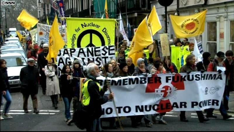 英・ロンドンで反原発デモ、現地の日本人も