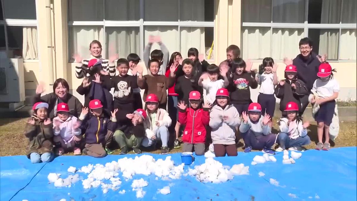 「今年も雪をありがとう」日南市の小学生が雪遊び