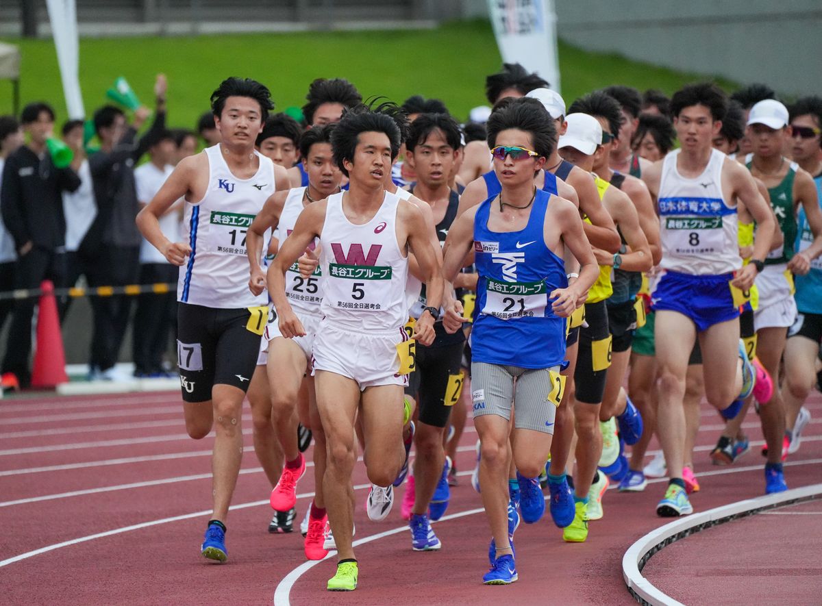 2組目で積極的なレースを見せるルーキーの檜垣蒼選手(ナンバーカード21番)